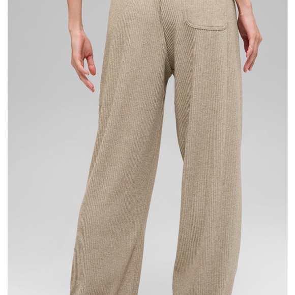 NWOT Alo Muse ribbed Tan Ribbed Set xs - Picture 6 of 7